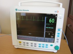 10700_Uzywany-Monitor-pacjenta-Datex-Ohmeda-S5-2005-z-nowym-modulem-gazowym-2011_05.JPG